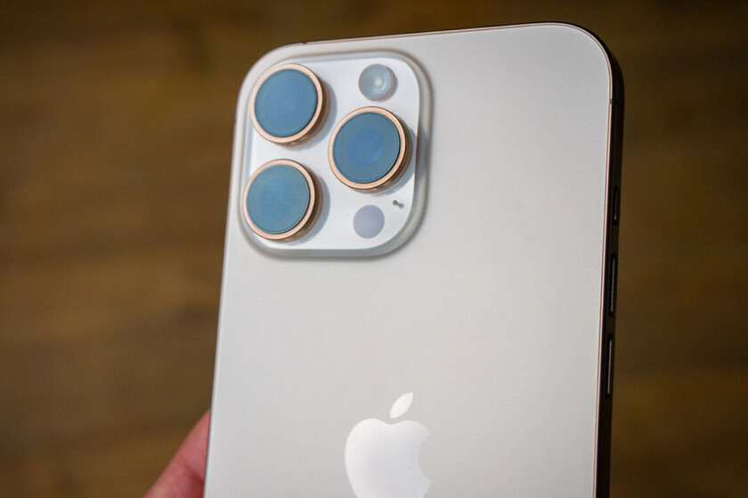 Un iPhone 16 Pro con 1 TB y un descuentazo: MediaMarkt lanza una gran oferta con pocas unidades en su outlet de reacondicionados