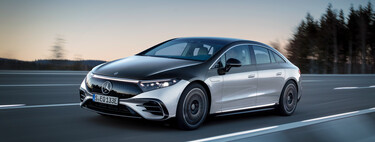 Mercedes-Benz EQS: 2.5 toneladas de lujo puro, poder y la tecnología que marcará el paso de la industria