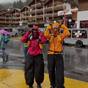 Lidl vende la chaqueta impermeable más cómoda y alegre que pone un toque de color a los días grises 