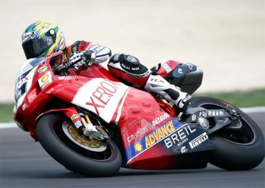 Bayliss culmina el doblete en Misano
