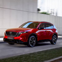 Mazda renueva el CX-5. El superventas es más grande y práctico y lo deja todo en manos de una pantalla táctil y de Google 