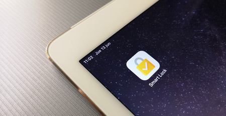 Cómo usar un móvil Android para proteger tu cuenta de Google en un dispositivo iOS