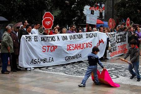 Desahuciados en alquiler por las deudas del casero