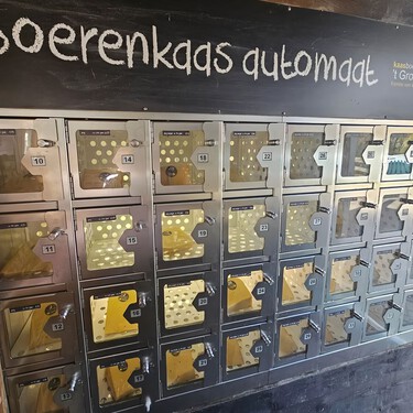 Así se compra queso en algunos pueblos de Suiza y los Países Bajos: sin tienda, sin colas y a cualquier hora 