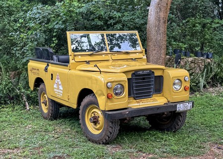 Land Rover Santana