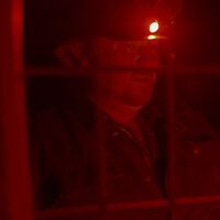40 millones de visualizaciones y un 100% de críticas positivas. El nuevo éxito de Netflix es un true crime que cuenta una escalofriante historia real 