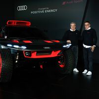 Carlos Sainz nos desgrana las claves del próximo Dakar con su mejorado Audi RS Q E-Tron. ¿A la tercera va la vencida?