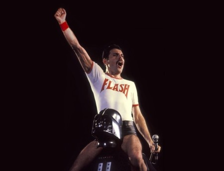 No solo moda: Apple Watch, PS4, y una película sobre Queen
