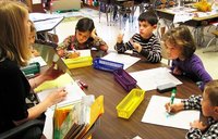 Asociaciones de padres de alumnos reclamarán apoyos para asear a los niños de infantil