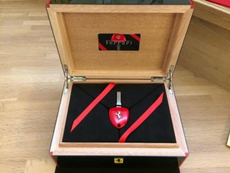 Invitacion LaFerrari Spider