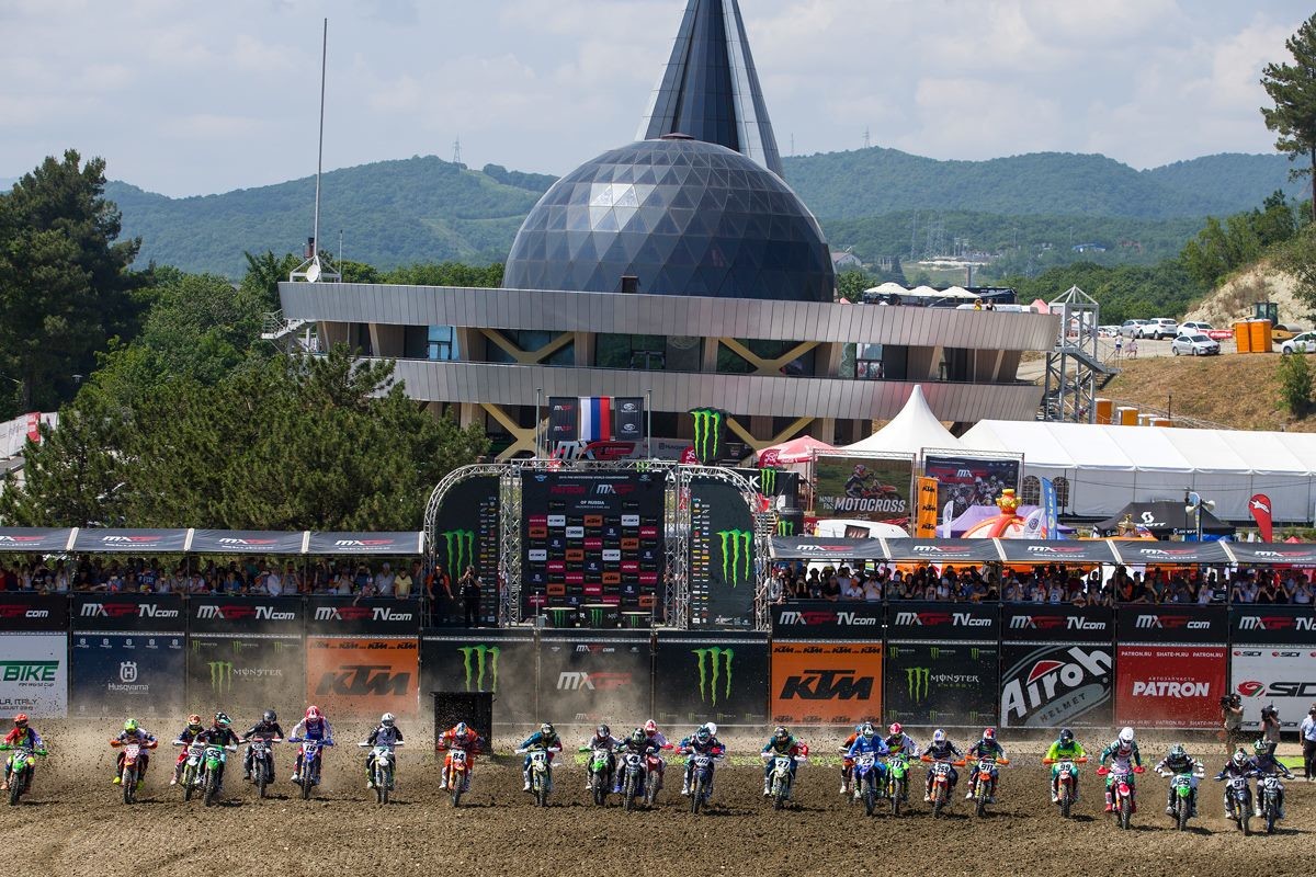 Gajser derrota a Cairoli para ponerse líder de MXGP y Prado aumenta su ventaja para el segundo mundial de MX2