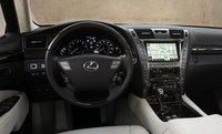 Lexus LS 600h: ¿quién ha dicho que el minimalismo está de moda?