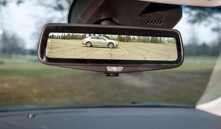 Cadillac desvela su retrovisor con cámara de vídeo
