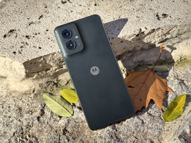 Foto de la parte trasera del Motorola Moto G55 5G