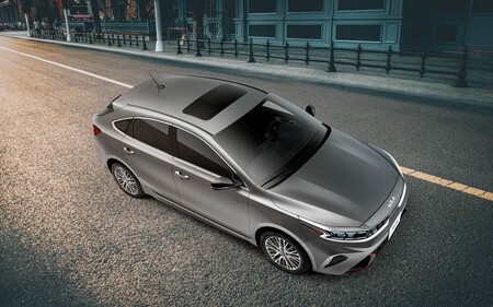 KIA Forte Hatchback 2022 precios versiones y equipo en mexico 4