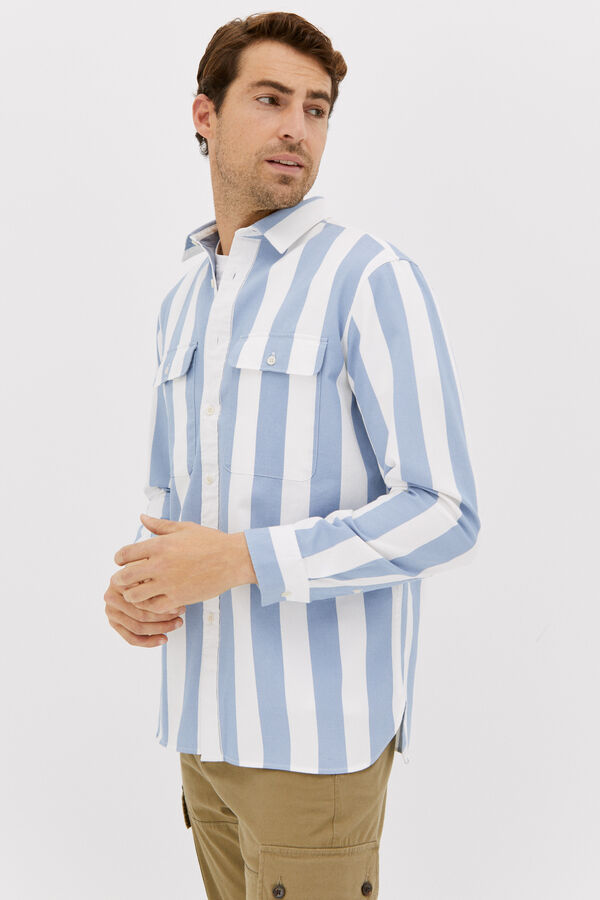 Camisa del rayas anchas