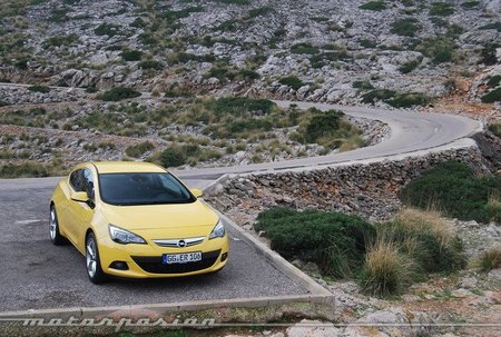 Opel Astra GTC