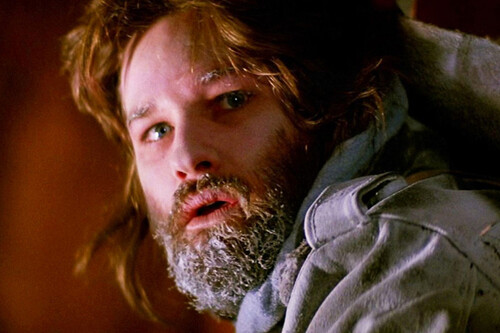 Ambas la protagonizan Kurt Russell, pero La Cosa de John Carpenter y un frío western de Quentin Tarantino tienen algo más en común que eso