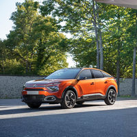 Cambio radical: el nuevo Citroën C4 se estrena como coche eléctrico con un original diseño de SUV compacto