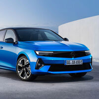 El rival más directo del Peugeot e-308 está en casa: el Opel Astra eléctrico ya tiene precio, y es más barato