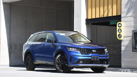 KIA Sorento 2021, a prueba: un SUV de tres filas que apuesta todo por cuatro cilindros y diseño