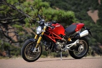 Ducati Monster 1100, ya es oficial