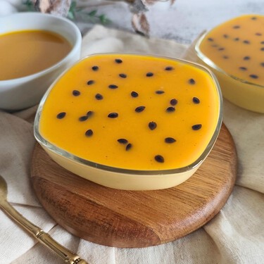 Mousse de maracuyá, un postre frío con sabor tropical 