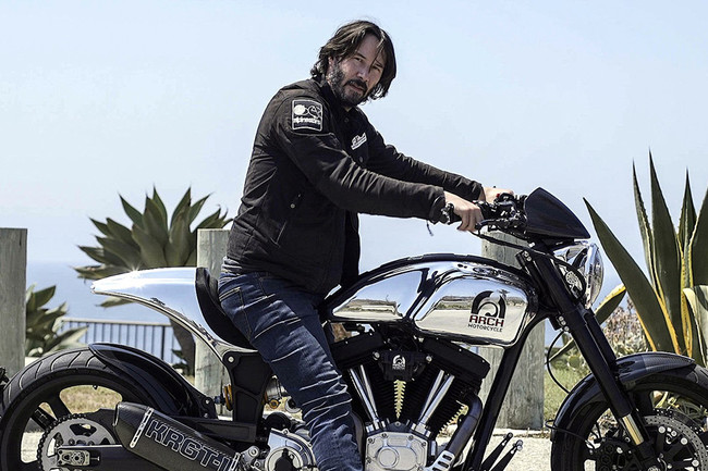 Arch Motorcyle 01