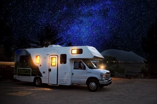 Los 11 imprescindibles que no debes olvidarte para que tu viaje en autocaravana sea perfecto