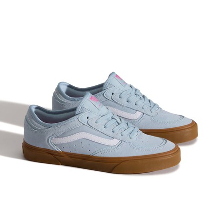 Zapatillas Vans Nuevas Bonitas Elegantes Tendencia Otono 2026 Azul Cielo Ante Piel Oficina