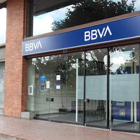 BBVA quiere que te atiendan en menos de un minuto gracias a la IA: así es su sistema para revolucionar el servicio al cliente
