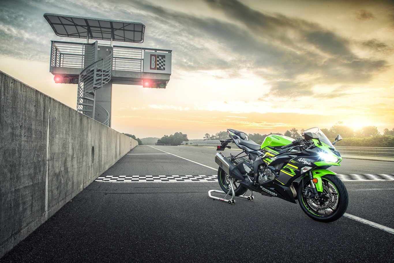 Kawasaki ZX-6R Ninja 2019: 130 CV y toda la electrónica de la ZX-10R para atacar en Supersport