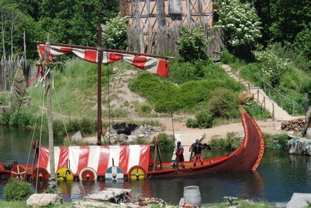El parque temático de Puy du Fou en el Oeste de Francia es el mejor del mundo en el año 2012 (1/3)