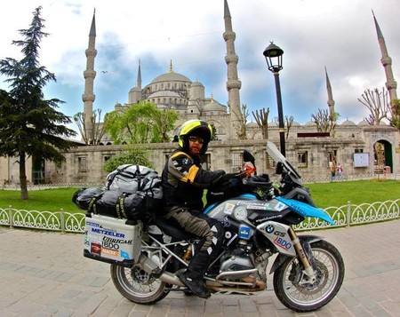 Embajada Samarcanda. Estambul y Semra, la tatuadora