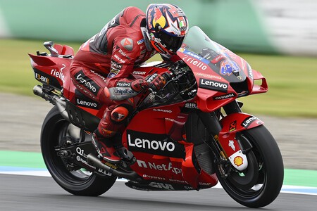 Jack Miller bate a todos los aspirantes de MotoGP en el macro viernes de Motegi mientras llega el tifón