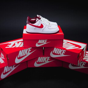 Nike nos sorprende con el 25% de descuento en sus zapatillas Air Force para disfrutar de tus vacaciones de primavera