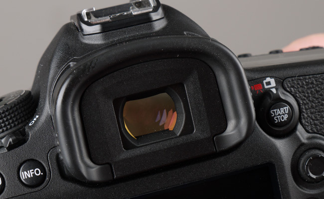 Canon EOS 5D Mark III - asteptarea se apropie de sfarsit