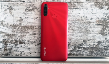 Vuelta al cole: ocho móviles Xiaomi, Realme, Motorola y Huawei, que puedes comprar por menos de 100 euros