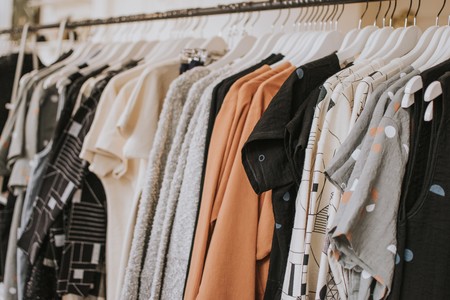Mejores ofertas en la tienda Unit de El Corte Inglés en AliExpress: camisetas, faldas y pantalones desde sólo 3 euros