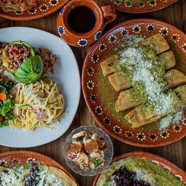 Cómo descubrir fonditas y antojitos locales en Uber Eats y cómo  registrarte si tienes un establecimiento de comida