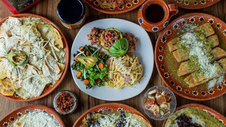 Cómo descubrir fonditas y antojitos locales en Uber Eats y cómo  registrarte si tienes un establecimiento de comida