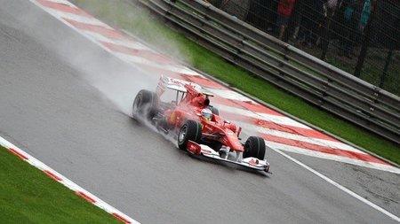 GP de Bélgica de Fórmula 1: Fernando Alonso y Ferrari, tanto pensaron en la lluvia que se ahogaron