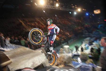Tercera victoria consecutiva de Toni Bou que se impone en Marsella