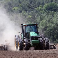 Vicente, agricultor de Valladolid: "Tengo 300 hectáreas y gasto 200.000 euros al año para mantenerlas" 
