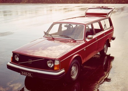 Volvo 245