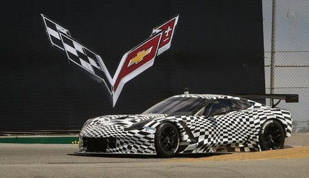 El nuevo Chevrolet Corvette C7.R se deja ver en Laguna Seca