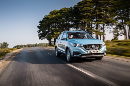 El MG ZS EV será el SUV eléctrico más barato por poco más de 30.000 euros, hasta que llegue el Dacia Spring