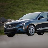 El Cadillac CT4 va al acecho del Clase A en el juego de los sedanes compactos