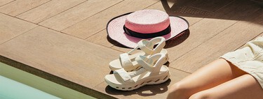 Cortefiel rebaja las sandalias Skechers más bonitas perfectas para hacer turismo aún con olas de calor