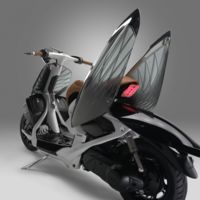 Yamaha 04GEN ¿insecto o mujer estilosa? tu decides